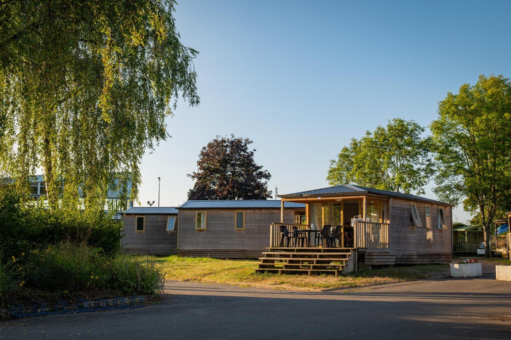 Camping Onlycamp Des Halles Decize Luaran gambar
